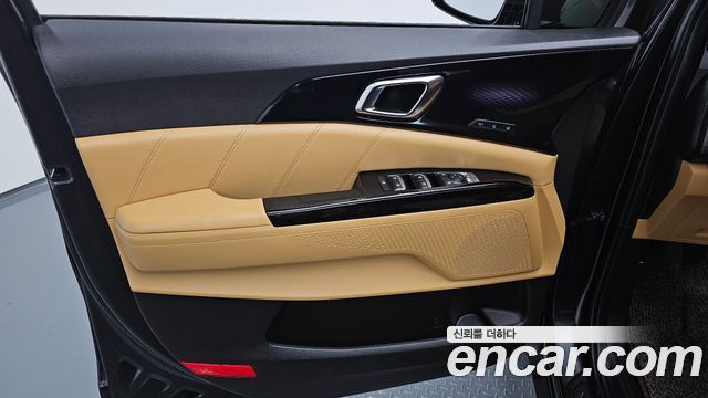 Kia Canival 2021 — photo 14