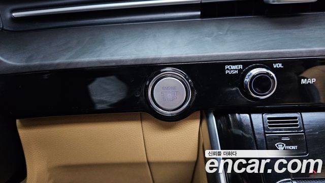 Kia Canival 2021 — photo 29