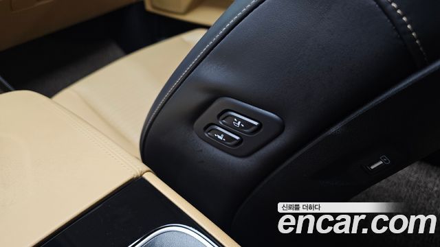 Kia Canival 2021 — photo 30