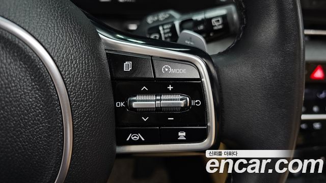 Kia Canival 2021 — photo 33