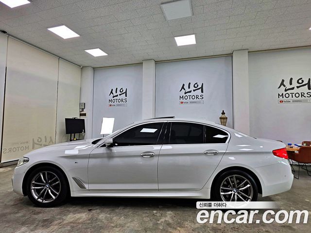 BMW 5-Series 2018 — photo 4