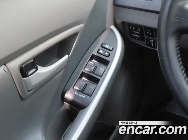 Toyota Prius 2010 — photo 12