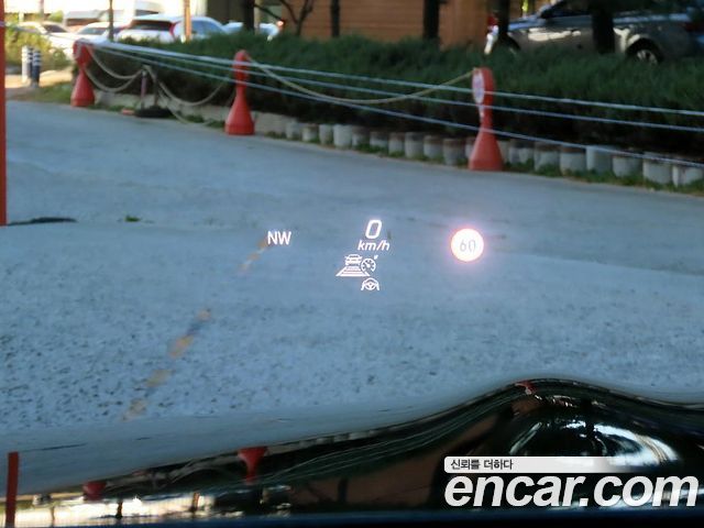 Mercedes-Benz E-Class 2022 — photo 18