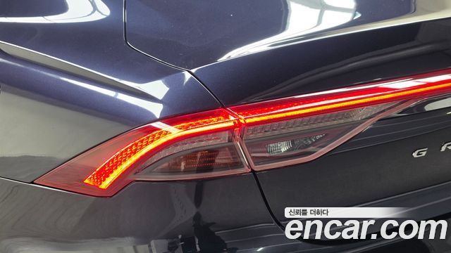 Hyundai Grandeur 2022 — photo 9