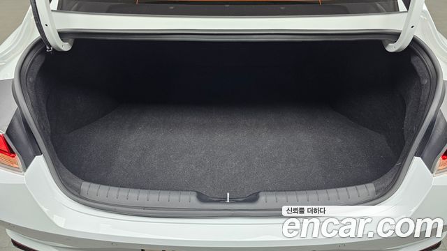 Hyundai AVANTE 2023 — photo 22