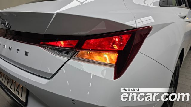 Hyundai AVANTE 2023 — photo 9