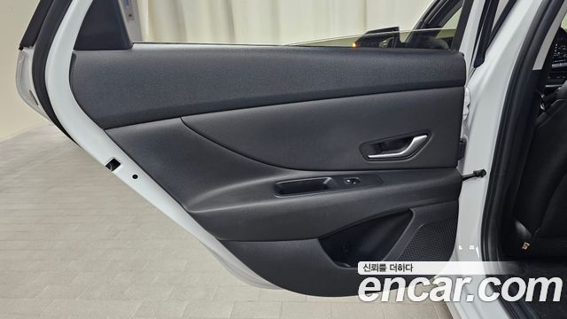 Hyundai AVANTE 2023 — photo 15