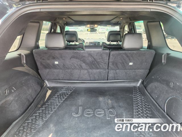 Jeep Cherokee 2018 — photo 14