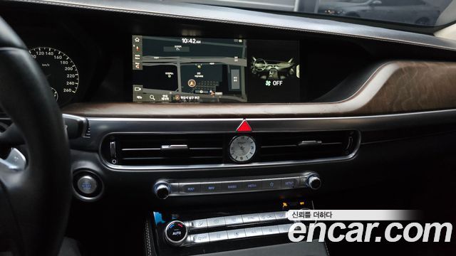 Genesis G90 2020 — photo 13