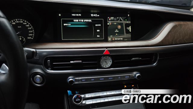 Genesis G90 2020 — photo 14