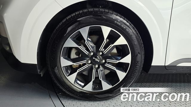 Kia Canival 2022 — photo 5