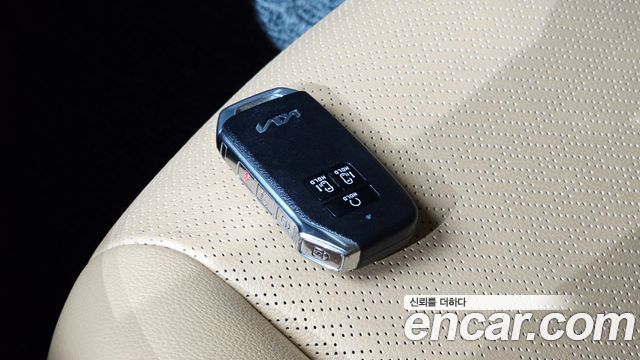 Kia Canival 2022 — photo 22