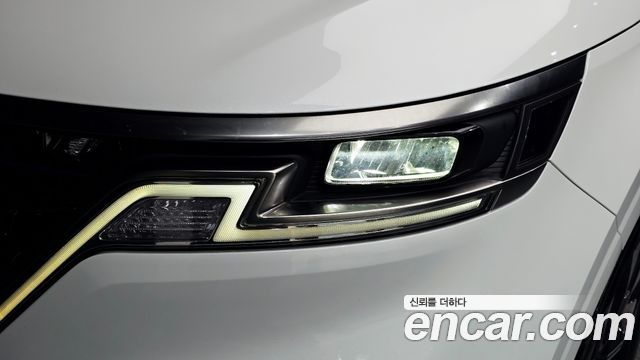 Kia Canival 2022 — photo 8