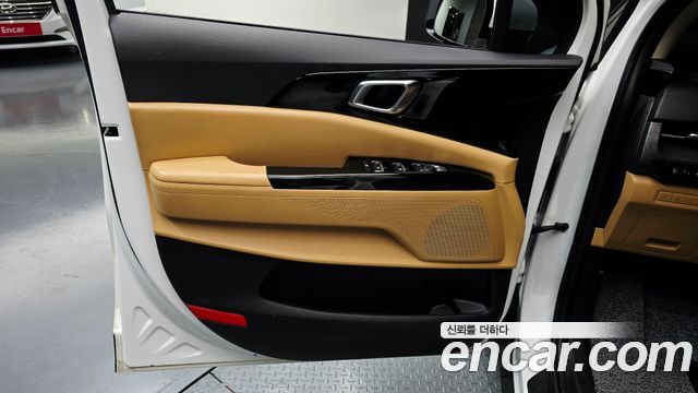 Kia Canival 2022 — photo 14