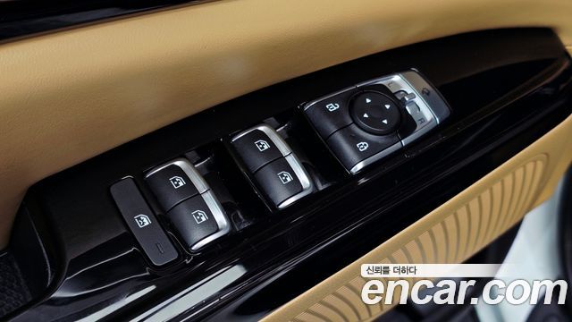 Kia Canival 2022 — photo 28