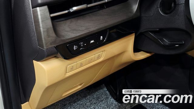 Kia Canival 2022 — photo 30