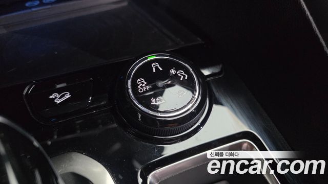 Peugeot 3008 2019 — photo 23