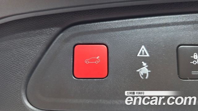 Peugeot 3008 2019 — photo 25