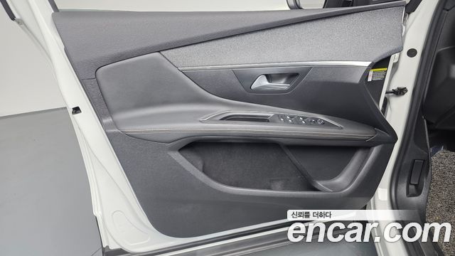 Peugeot 3008 2019 — photo 14