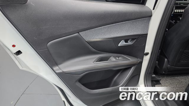 Peugeot 3008 2019 — photo 15
