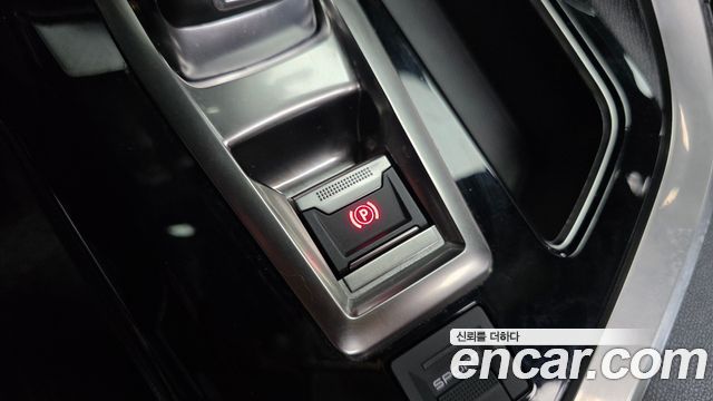Peugeot 3008 2019 — photo 27