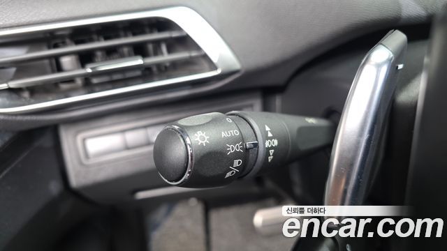 Peugeot 3008 2019 — photo 29