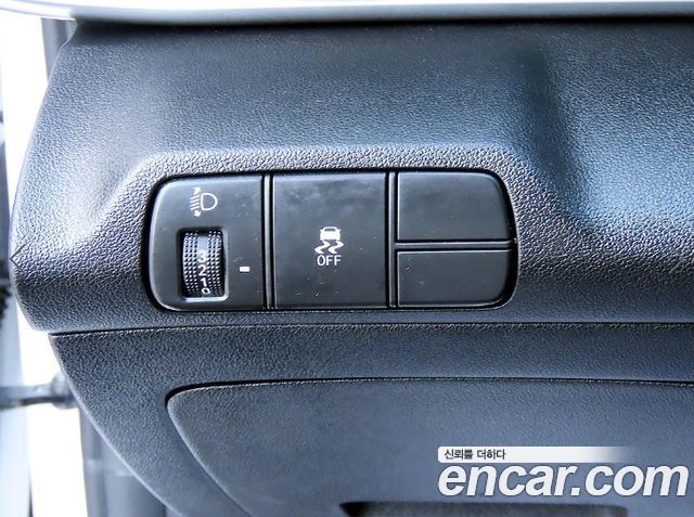 Hyundai AVANTE 2024 — photo 12