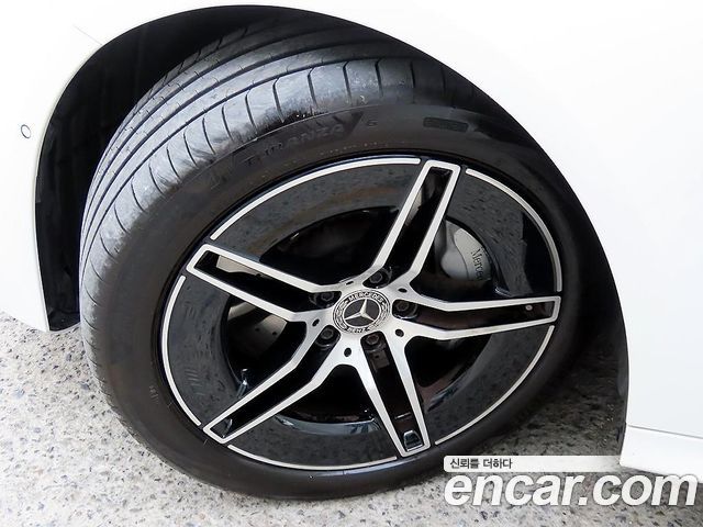 Mercedes-Benz E-Class 2026 — photo 5