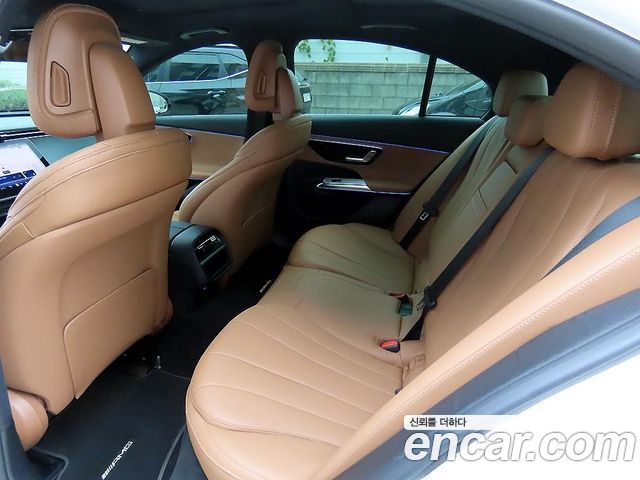 Mercedes-Benz E-Class 2026 — photo 11