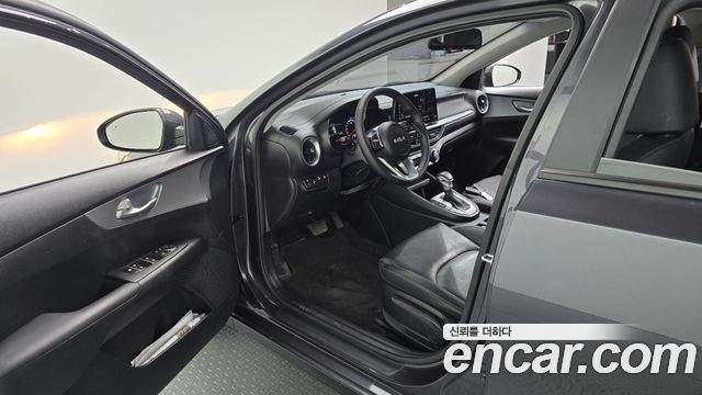 Kia K3 2022 — photo 13