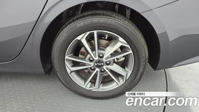 Kia K3 2022 — photo 7