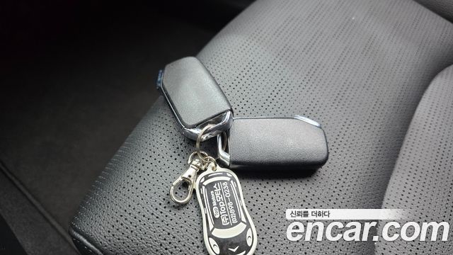 Kia K3 2022 — photo 22