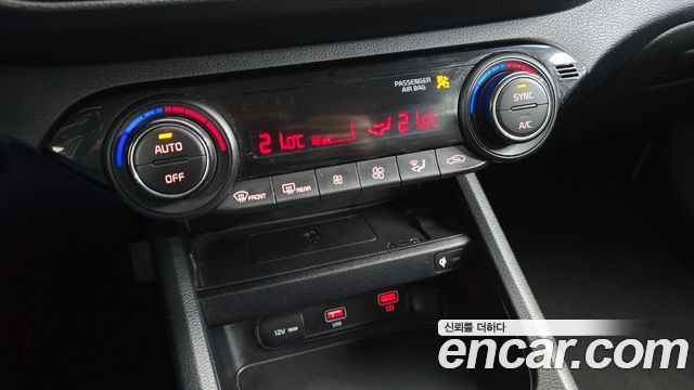 Kia K3 2022 — photo 28