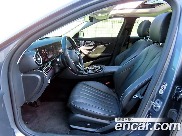 Mercedes-Benz E-Class 2020 — photo 5