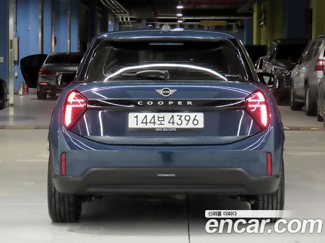 Mini Cooper 2025 — photo 3