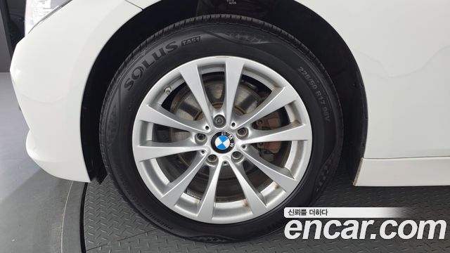 BMW 3-Series 2017 — photo 5