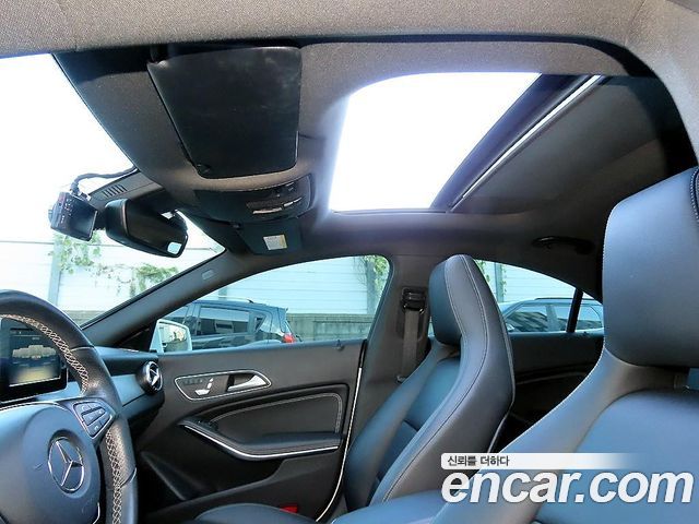 Mercedes-Benz CLA-Class 2017 — photo 17