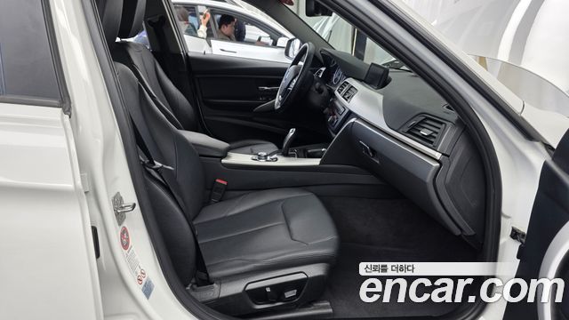 BMW 3-Series 2013 — photo 11