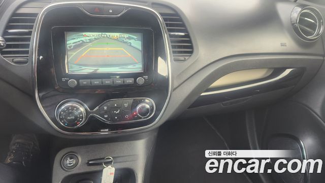 Renault Korea QM3 2017 — photo 9