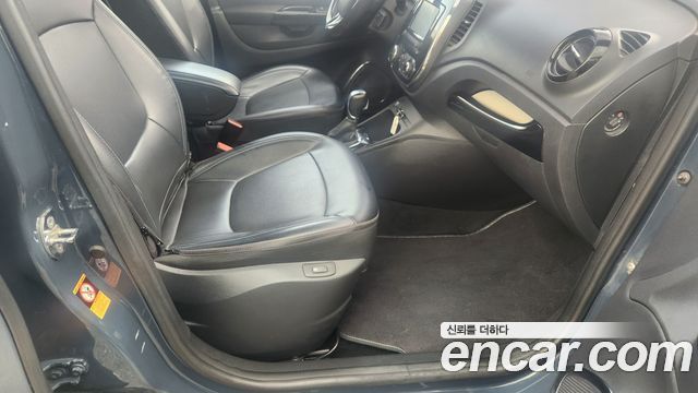Renault Korea QM3 2017 — photo 12