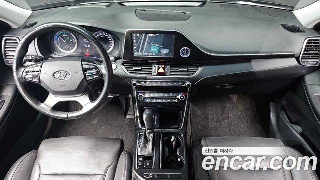 Hyundai Grandeur 2018 — photo 10