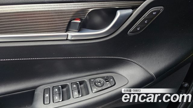 Hyundai Grandeur 2018 — photo 25