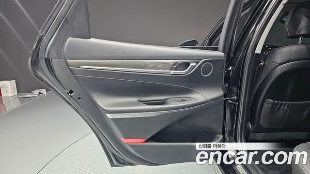 Hyundai Grandeur 2018 — photo 15