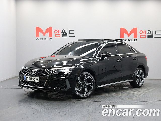 Audi A3 2023 — photo 1