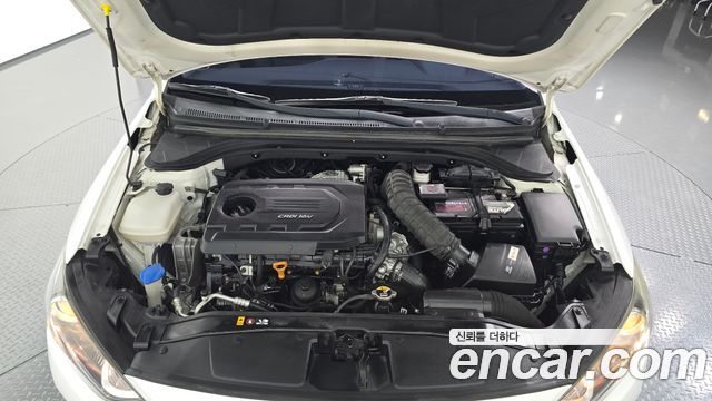 Hyundai AVANTE 2016 — photo 6