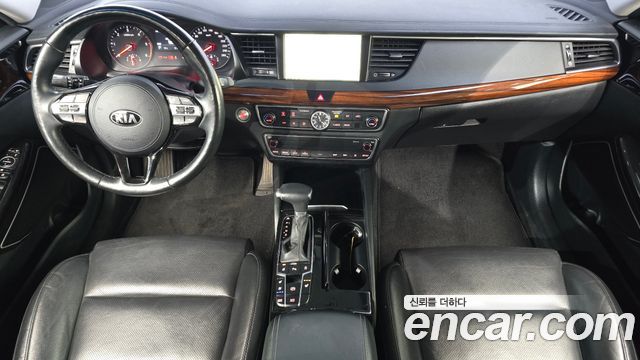 Kia K7 2017 — photo 10