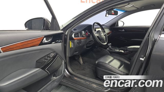 Kia K7 2017 — photo 13