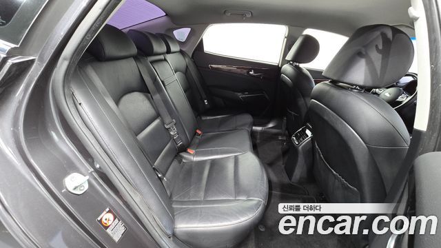 Kia K7 2017 — photo 18
