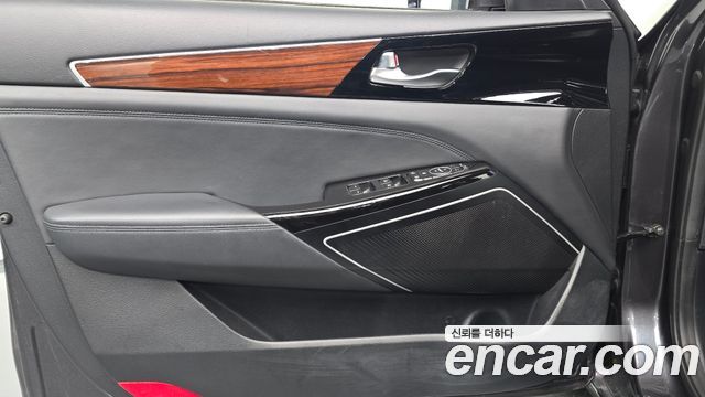 Kia K7 2017 — photo 14