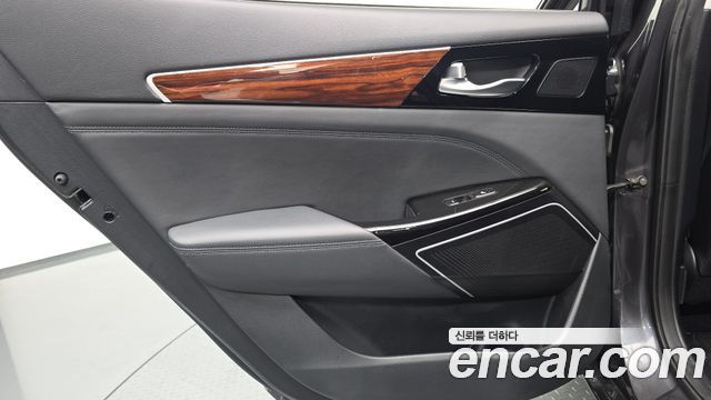 Kia K7 2017 — photo 15